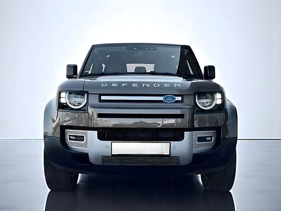 Land Rover Defender S (5)