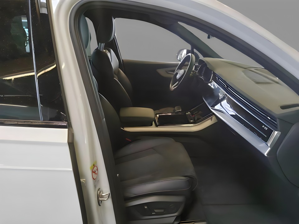Audi Q7 55 TFSI e Quattro Tiptronic S-line (3)