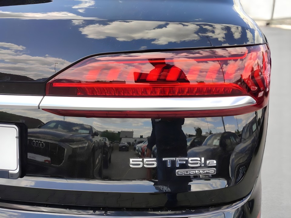 Audi Q7 55 TFSIe quattro tiptronic (5)