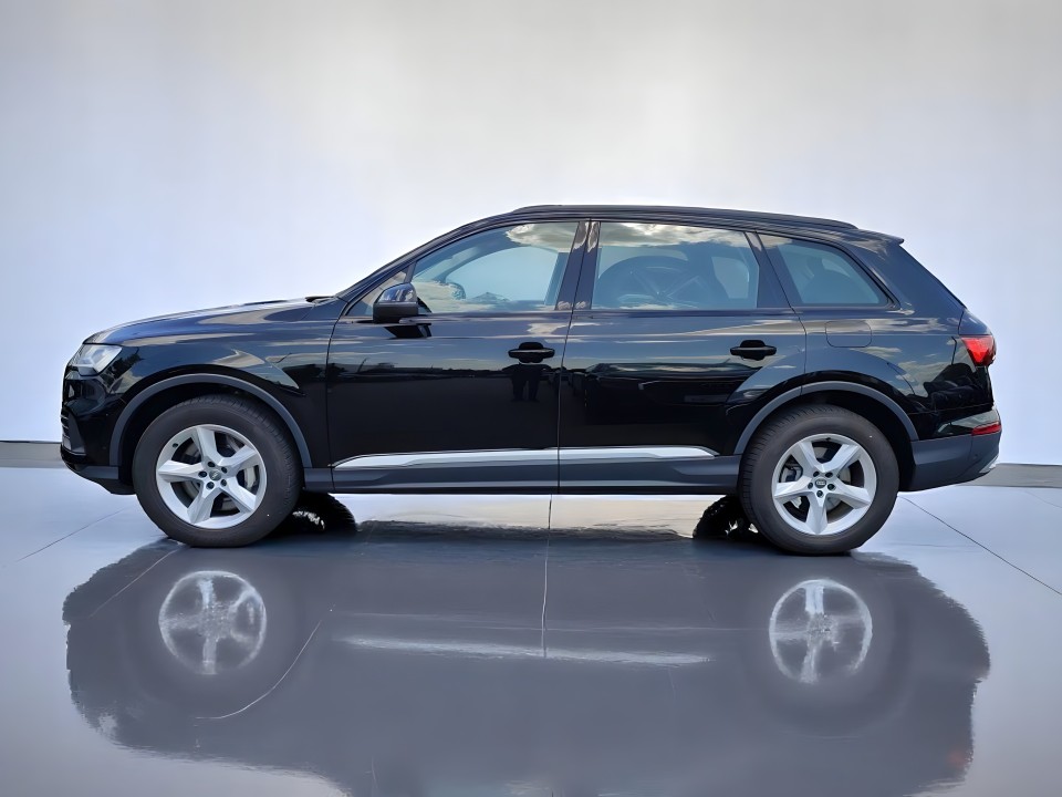 Audi Q7 55 TFSIe quattro tiptronic (2)