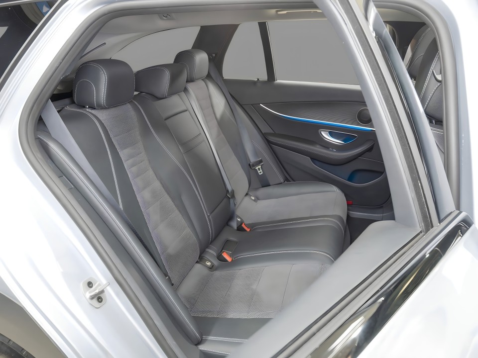 Mercedes-Benz E 220 d 4MATIC AVANTGARDE - foto 12