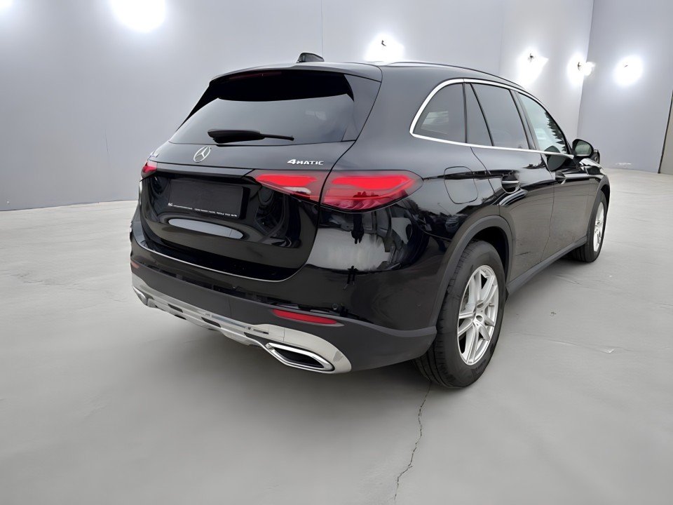 Mercedes-Benz GLC 200 4MATIC Avantgarde (4)