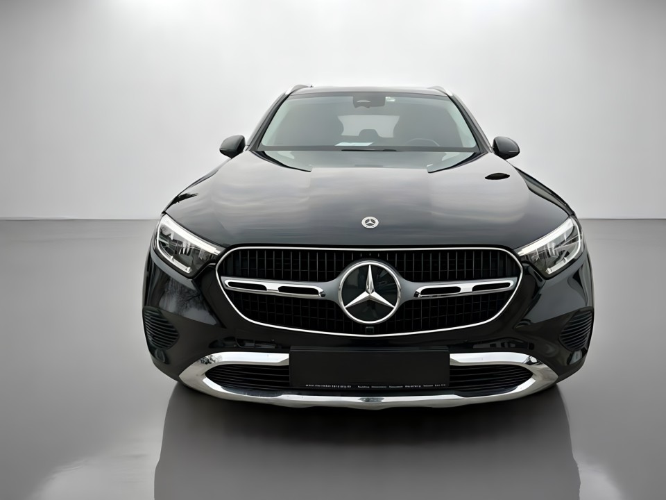 Mercedes-Benz GLC 200 4MATIC Avantgarde (2)