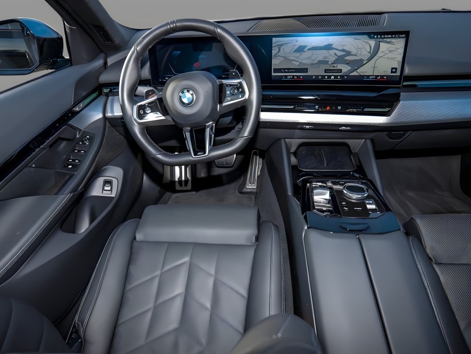 BMW Seria 5 520i (4)