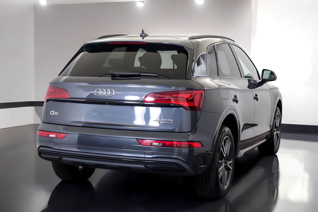 Audi Q5 45 TFSI Quattro S Tronic (2)