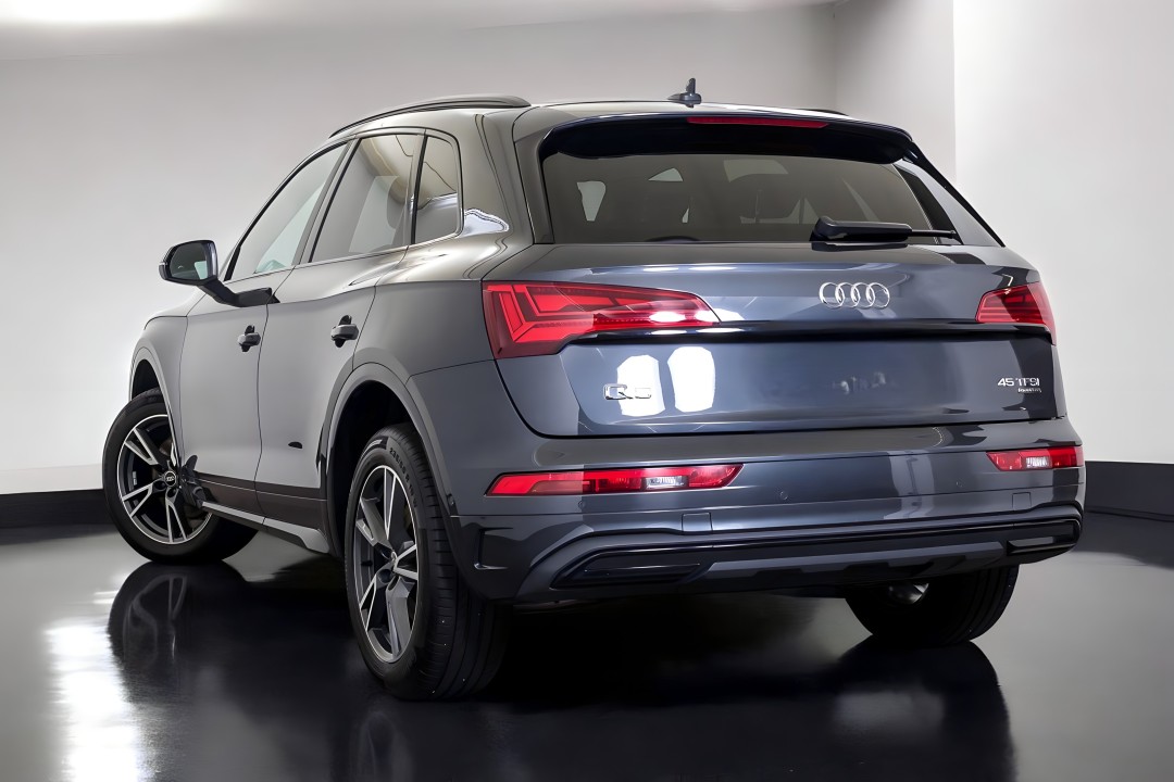 Audi Q5 45 TFSI Quattro S Tronic (4)