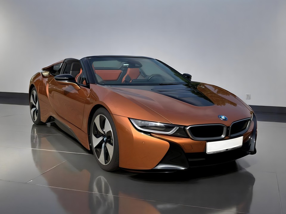 BMW i8 Roadster (2)