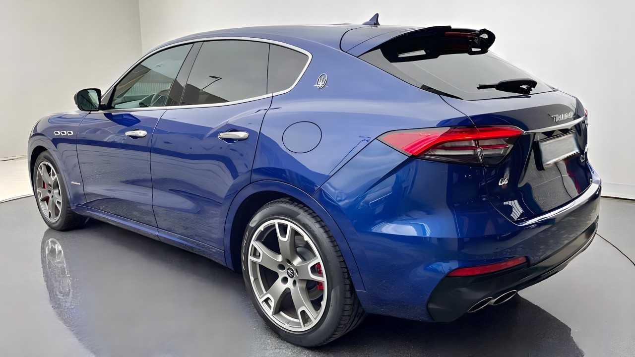 Maserati Levante 3.0 Twin-Turbo Q4 GranSport (5)