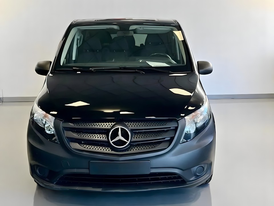 Mercedes-Benz Vito 114 Long Tourer (2)
