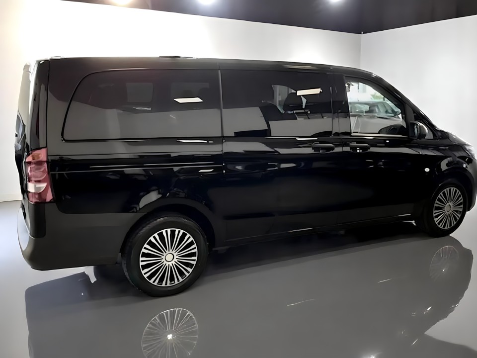 Mercedes-Benz Vito 114 Long Tourer (4)
