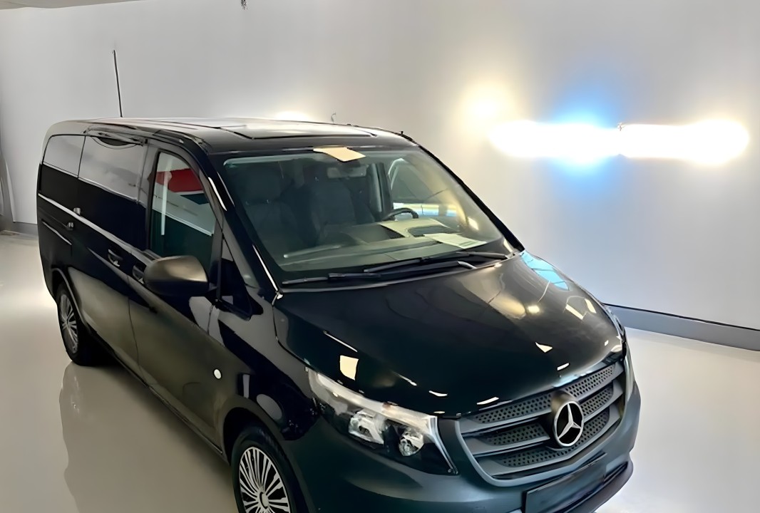 Mercedes-Benz Vito 114 Long Tourer (3)