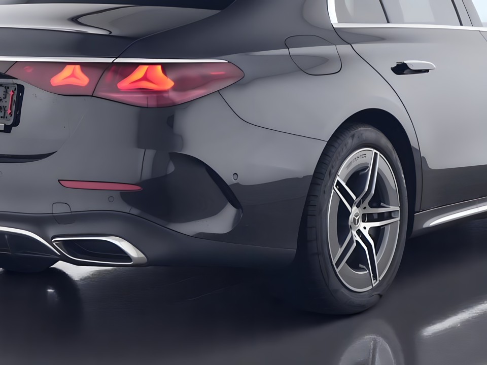 Mercedes-Benz E 450 4MATIC Limuzina - foto 9