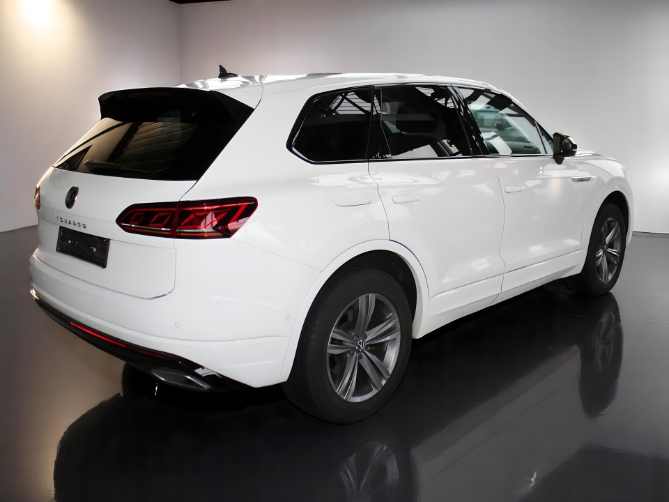 Volkswagen Touareg V6 TDI R-Line (5)
