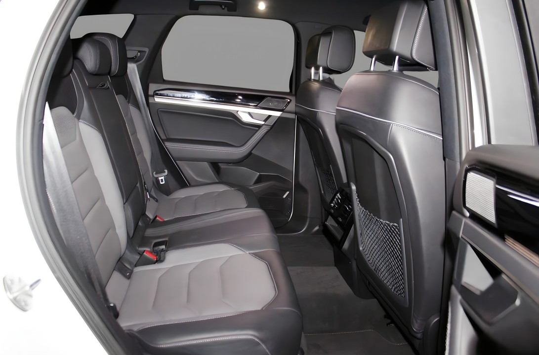 Volkswagen Touareg V6 TDI R-Line - foto 11