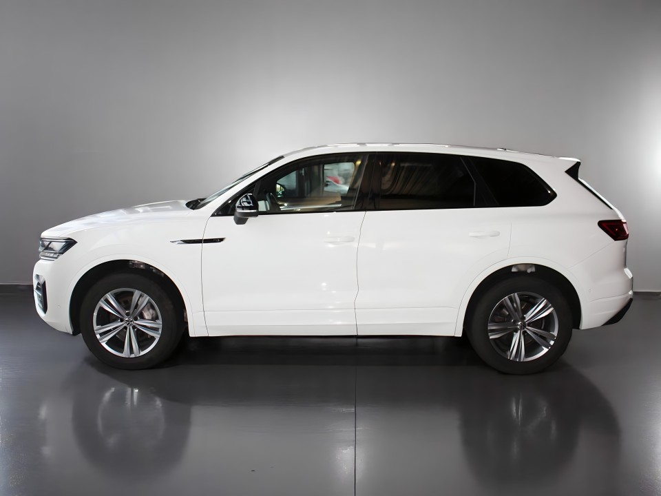 Volkswagen Touareg V6 TDI R-Line - foto 8