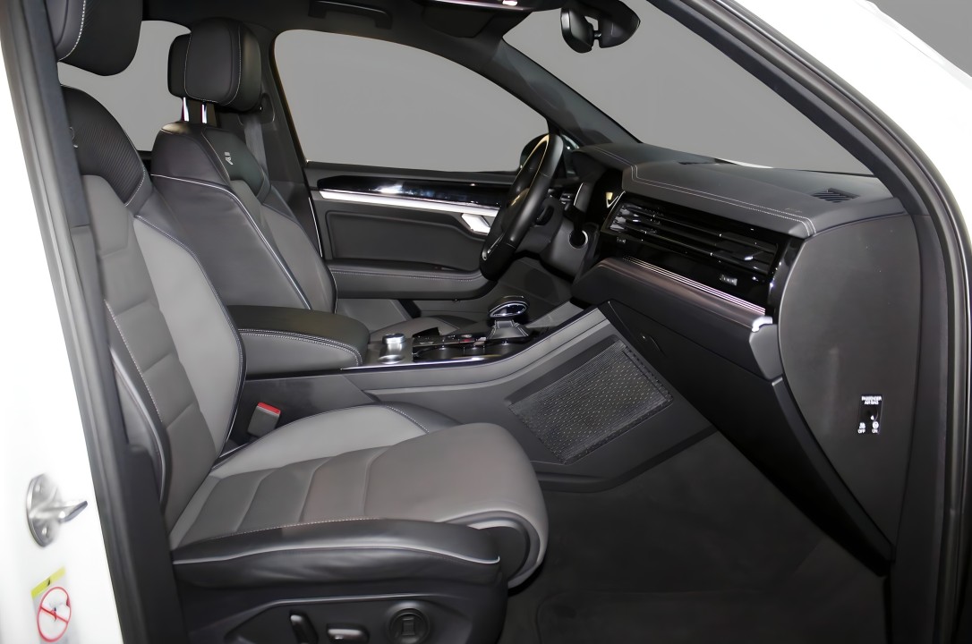 Volkswagen Touareg V6 TDI R-Line - foto 10
