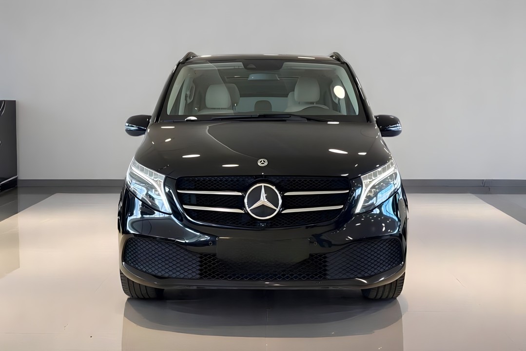 Mercedes-Benz V 300d 4matic (5)