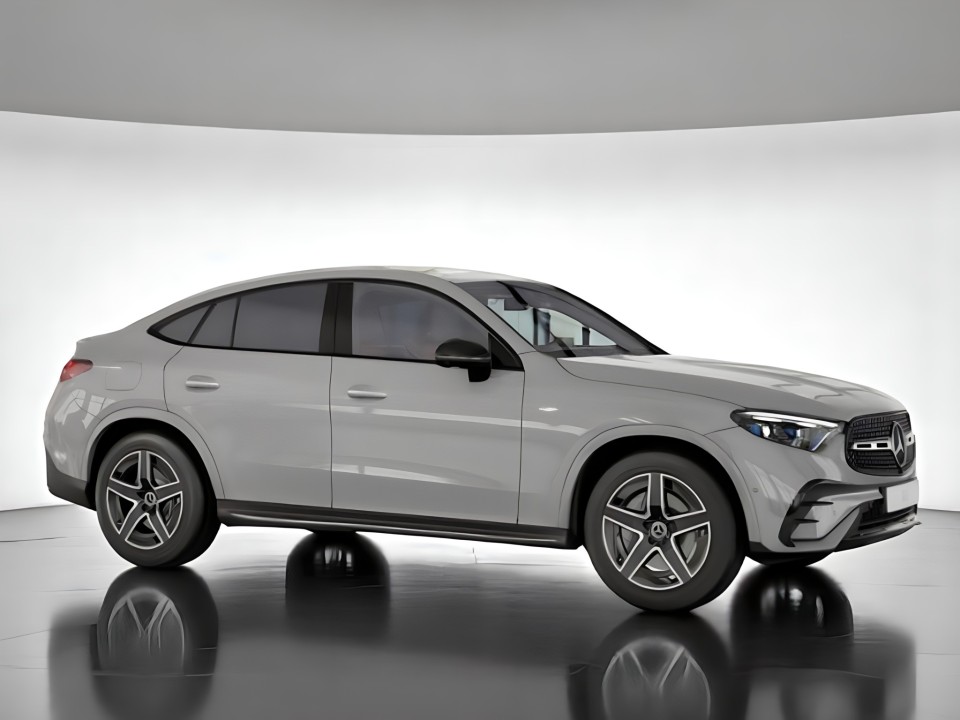 Mercedes-Benz GLC Coupe Mercedes-Benz GLC 300 e 4Matic AMG Line (2)