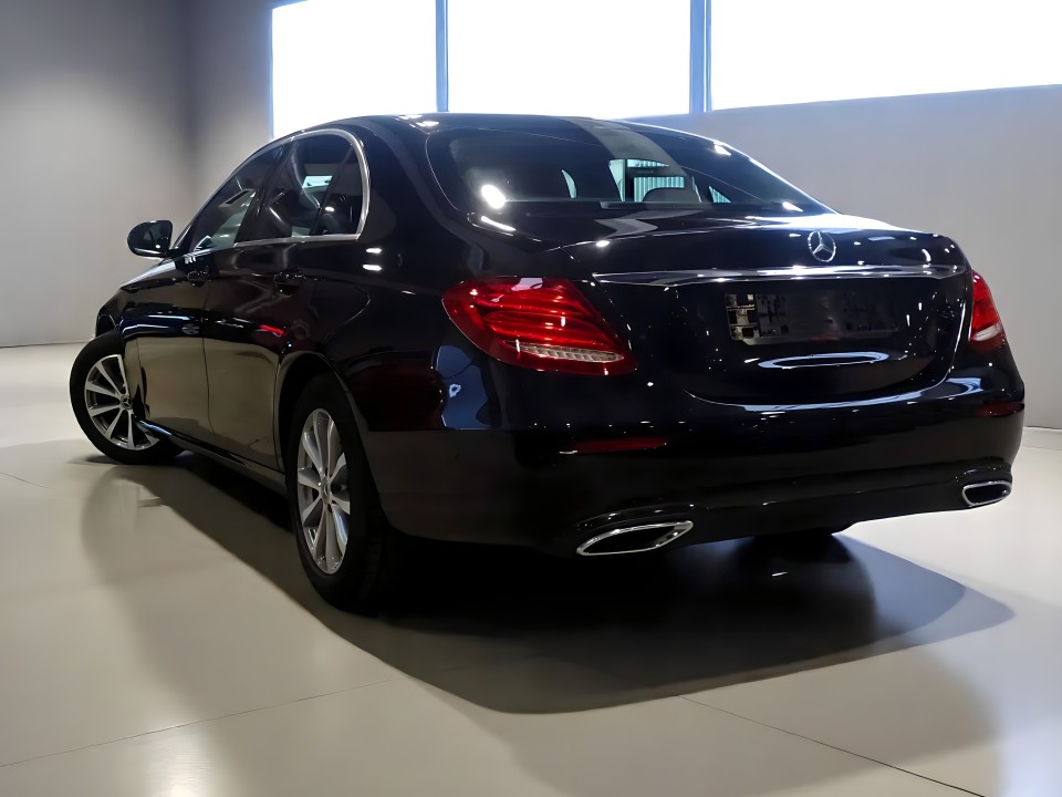 Mercedes-Benz E 200d Avantgarde (3)