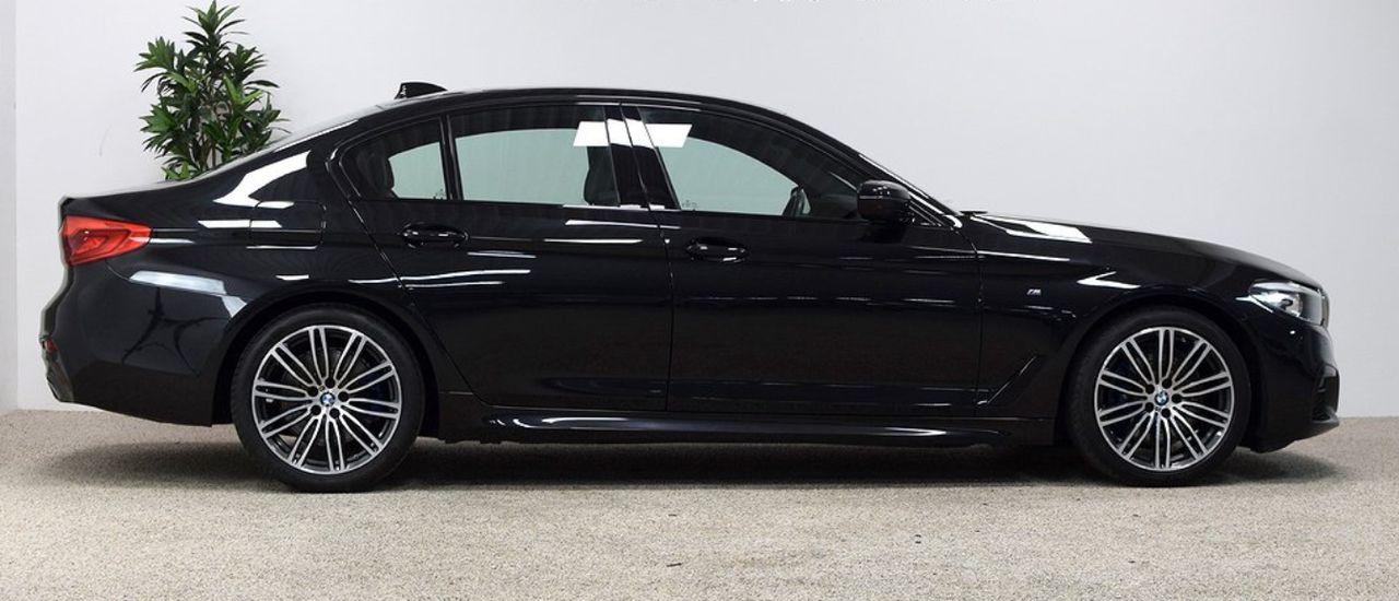 BMW Seria 5 530d xDrive M-Sport (3)