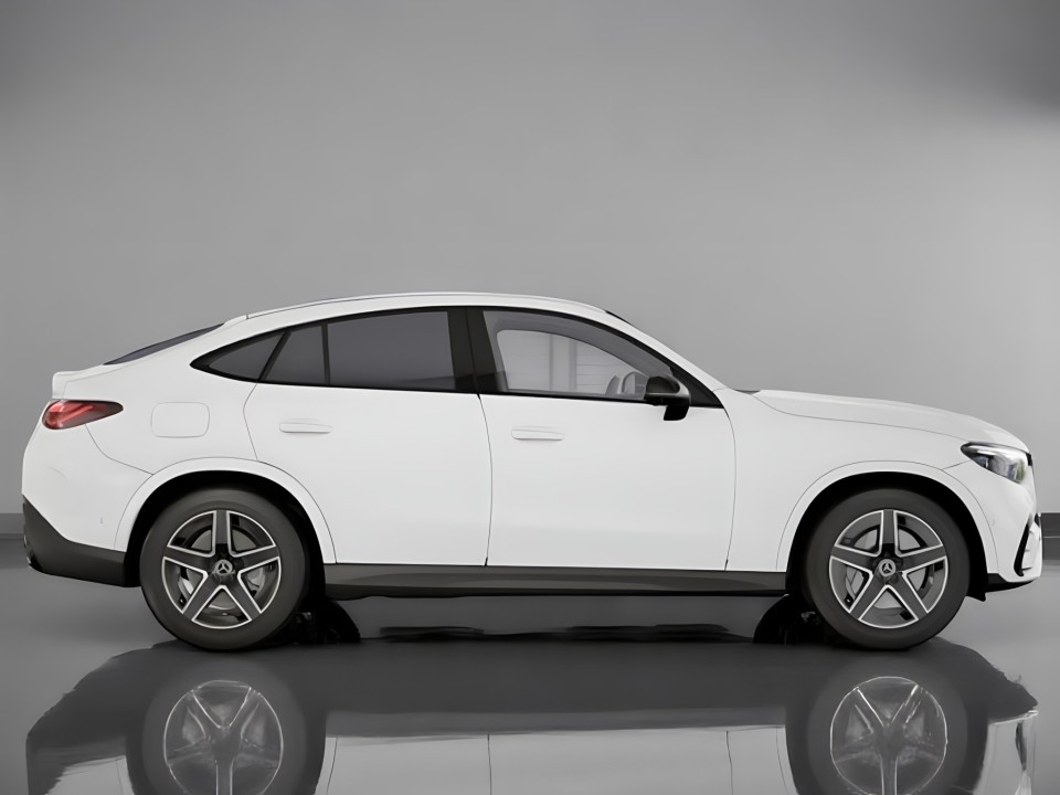 Mercedes-Benz GLC Coupe 200 4MATIC AMG Line (3)