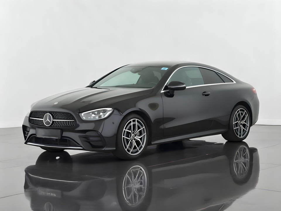 Mercedes-Benz E 200 Coupe AMG Line (2)