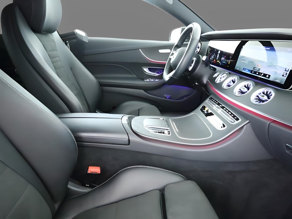 Mercedes-Benz E 200 Coupe AMG Line - foto 16