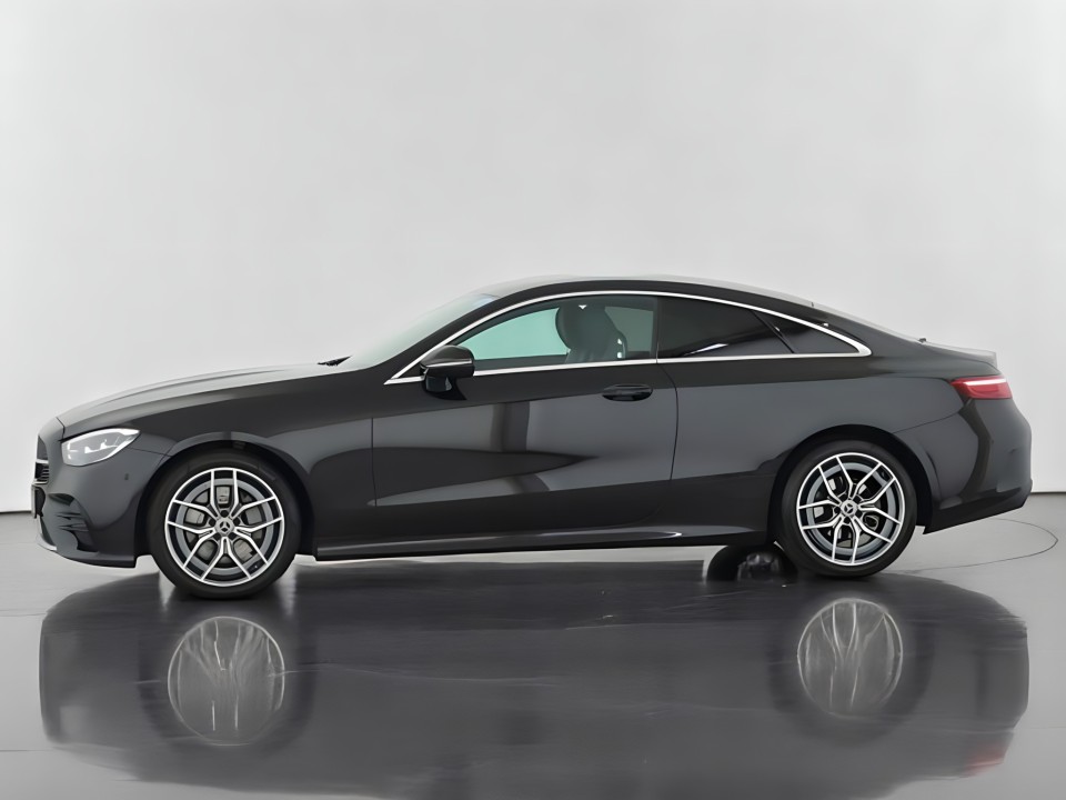 Mercedes-Benz E 200 Coupe AMG Line (3)