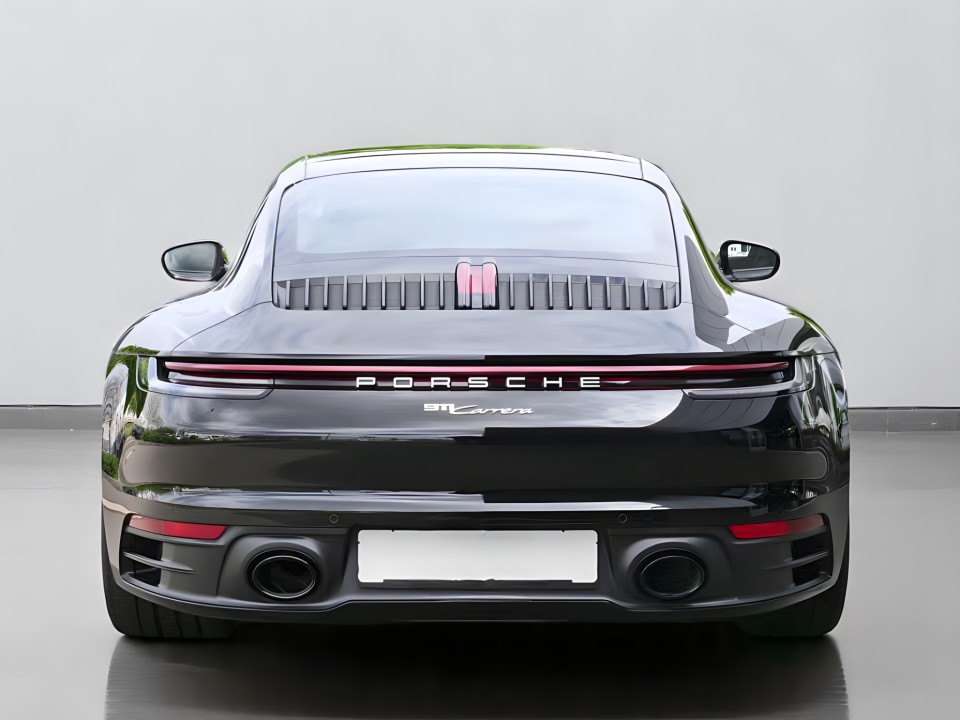 Porsche 911 Carrera (4)