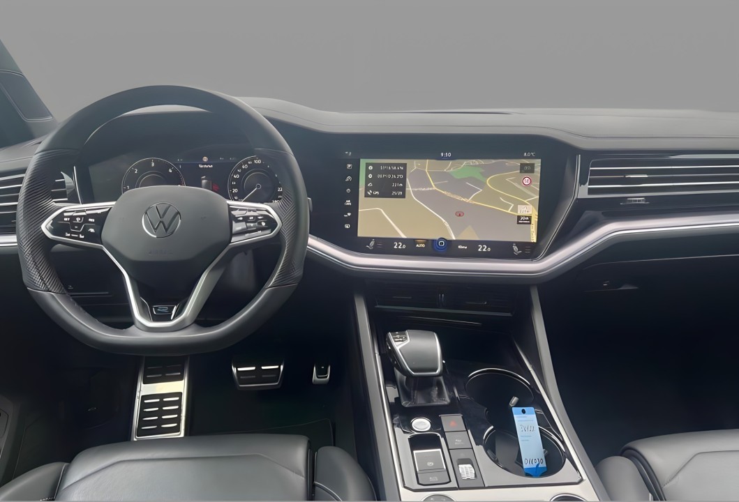 Volkswagen Touareg 3.0 TDI R-Line (4)