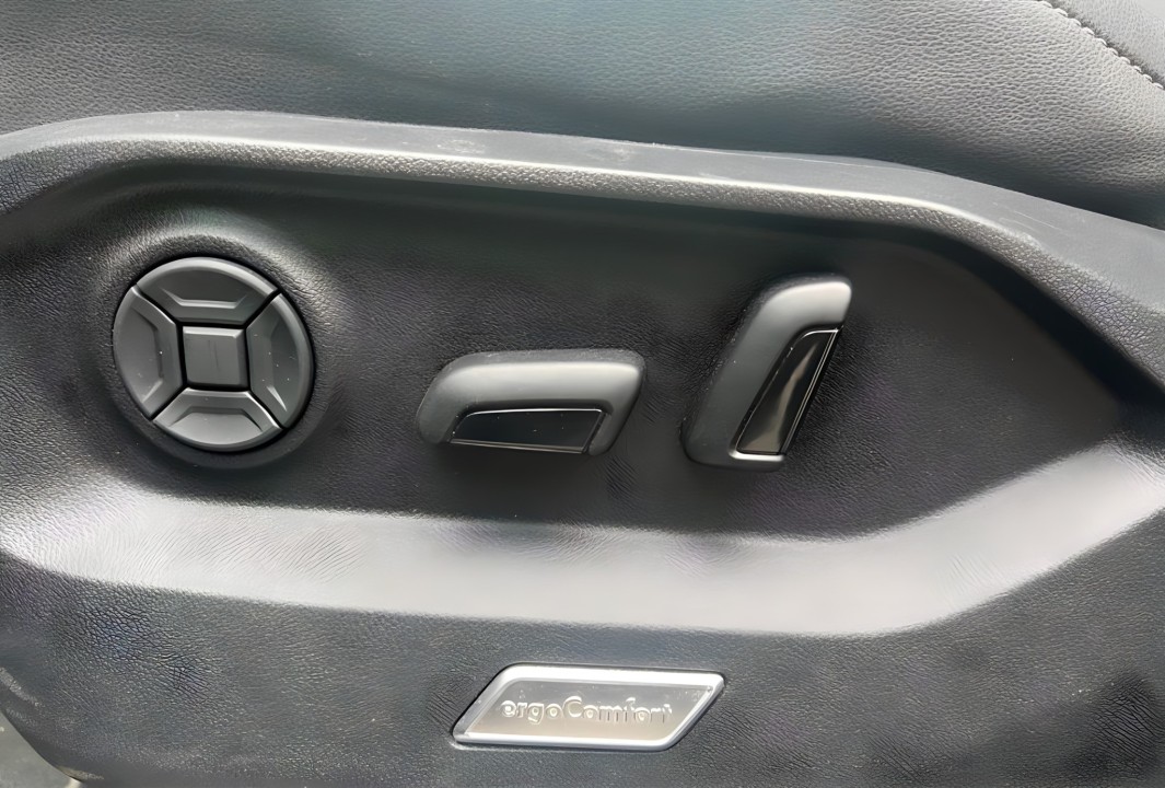 Volkswagen Touareg 3.0 TDI R-Line - foto 8
