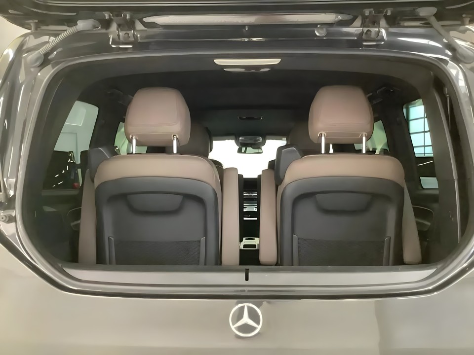 Mercedes-Benz V 300d AMG Avantgarde - foto 14