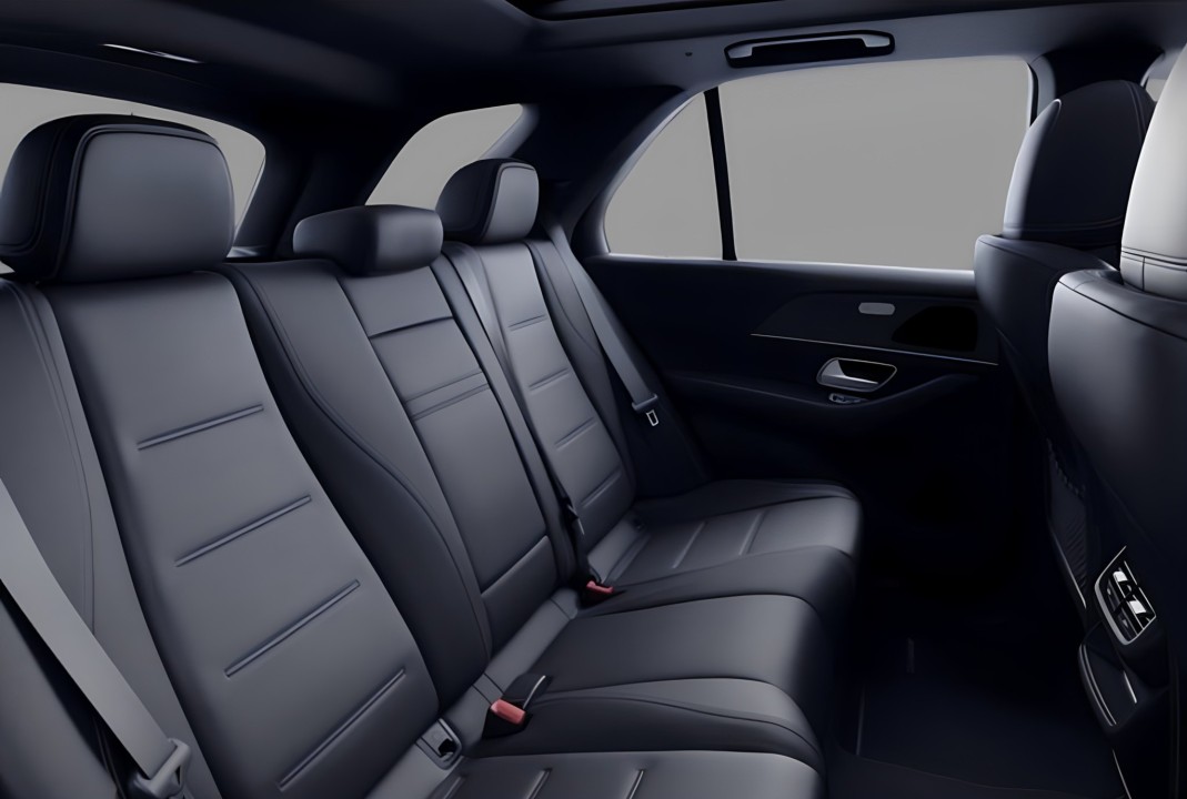 Mercedes-Benz 350de 4MATIC AMG - foto 7