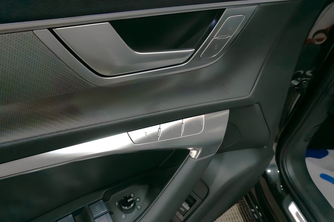 Audi A6 Avant 45 TDI Quattro - foto 30