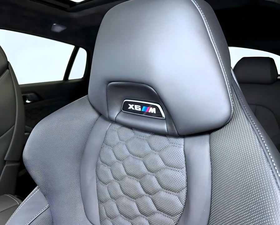 BMW X6 M Competition - foto 16