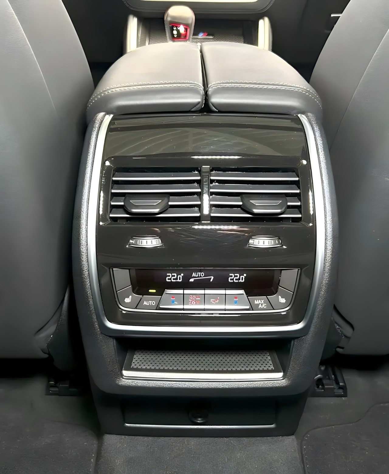 BMW X6 M Competition - foto 22