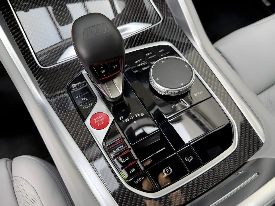 BMW X6 M Competition - foto 13