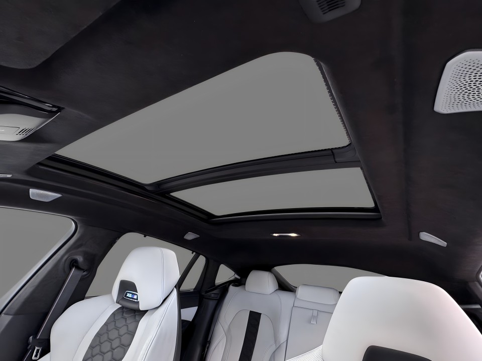 BMW X6 M Competition - foto 25