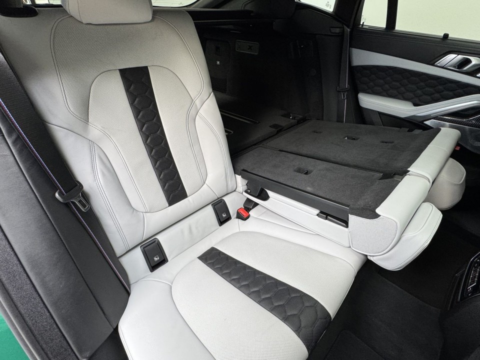 BMW X6 M Competition - foto 21