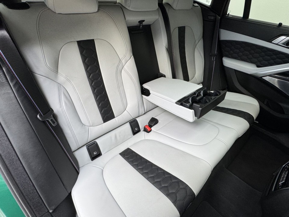 BMW X6 M Competition - foto 23