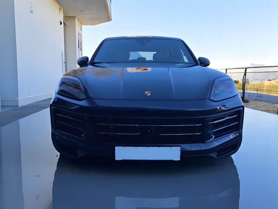 Porsche Cayenne (2)
