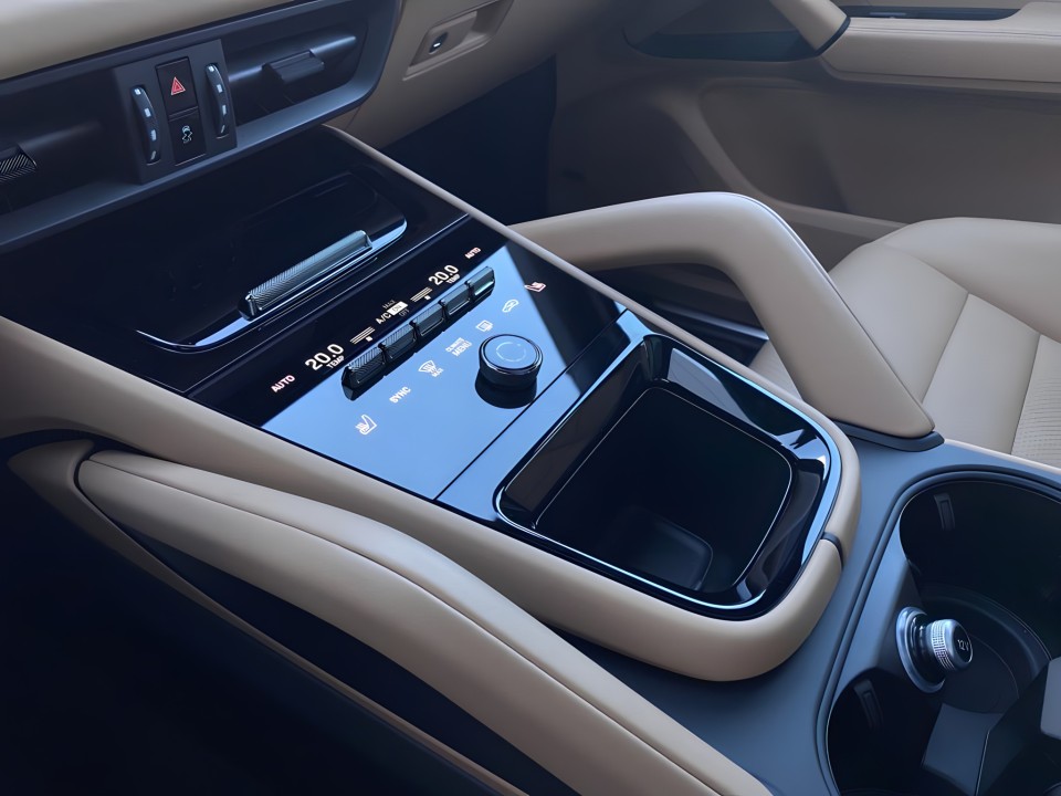 Porsche Cayenne - foto 14