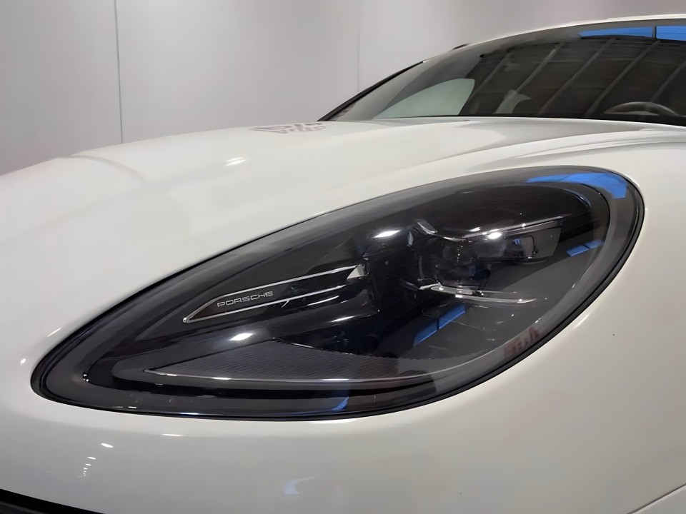 Porsche Macan - foto 28
