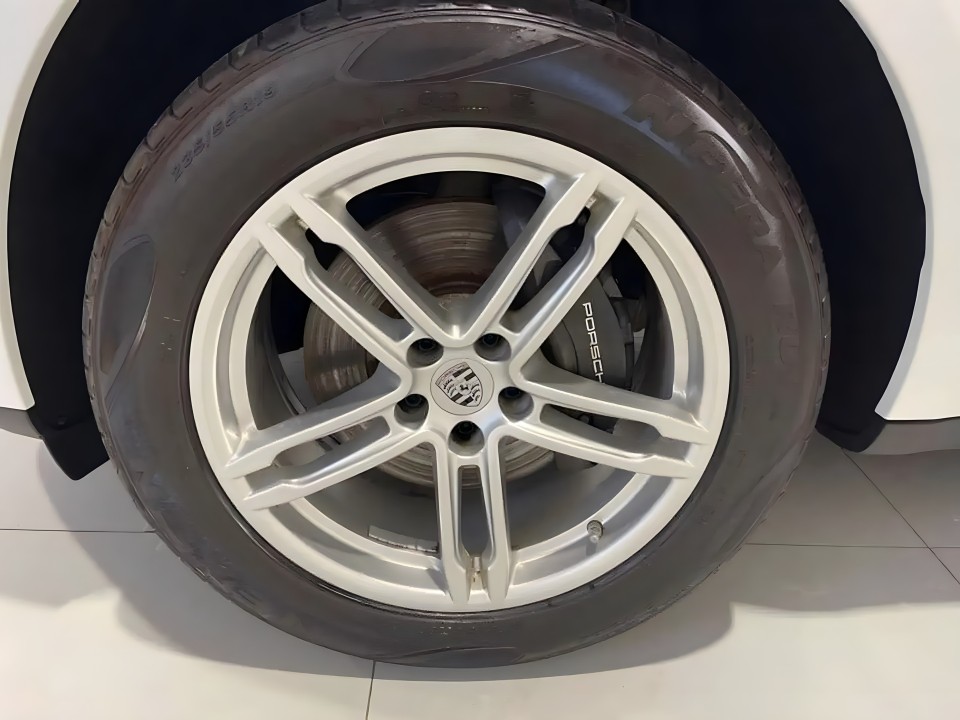 Porsche Macan - foto 34