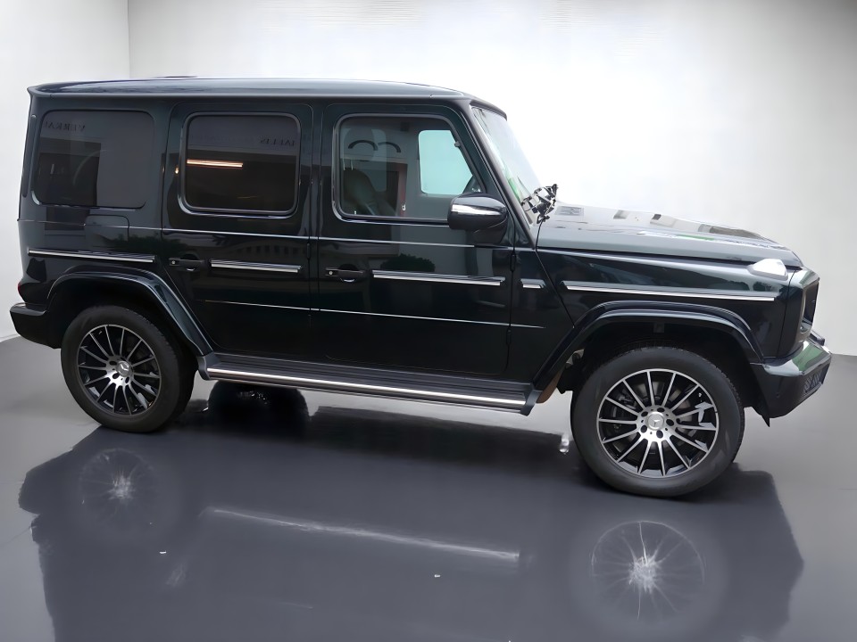 Mercedes-Benz G 350d AMG (4)