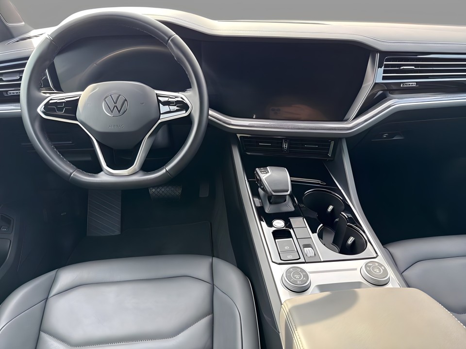 Volkswagen Touareg Elegance - foto 10