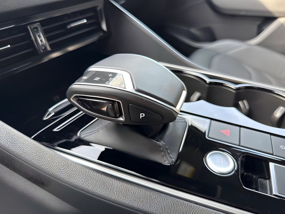 Volkswagen Touareg Elegance - foto 11