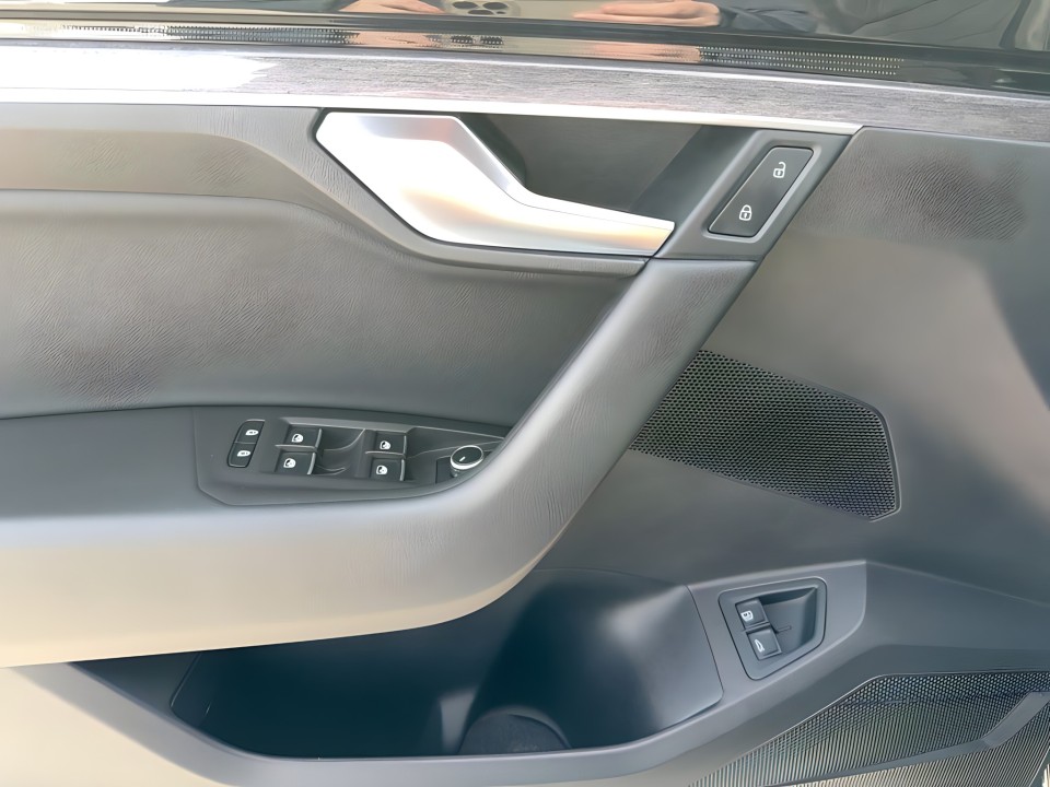Volkswagen Touareg Elegance - foto 13
