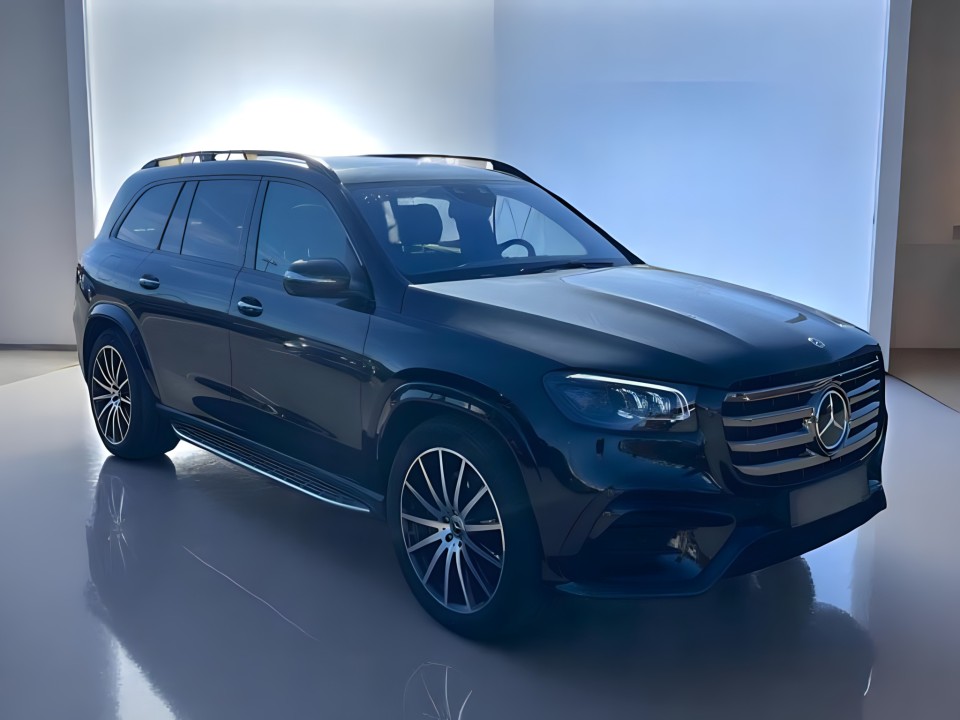 Mercedes-Benz GLS 450d 4MATIC AMG (2)