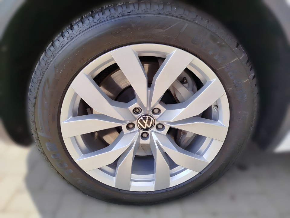 Volkswagen Touareg 3.0 TSIe - foto 10